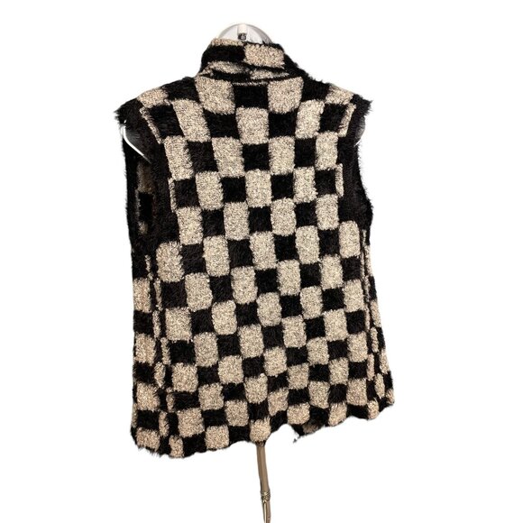 Milano Checkered Black White Sleeveless Fuzzy Knit Vest Sz Small - Picture 2 of 7
